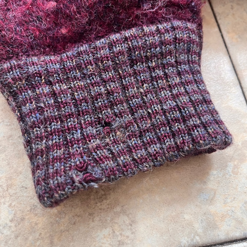 Knit Sweater Chevron Pattern - Picture 3 of 7